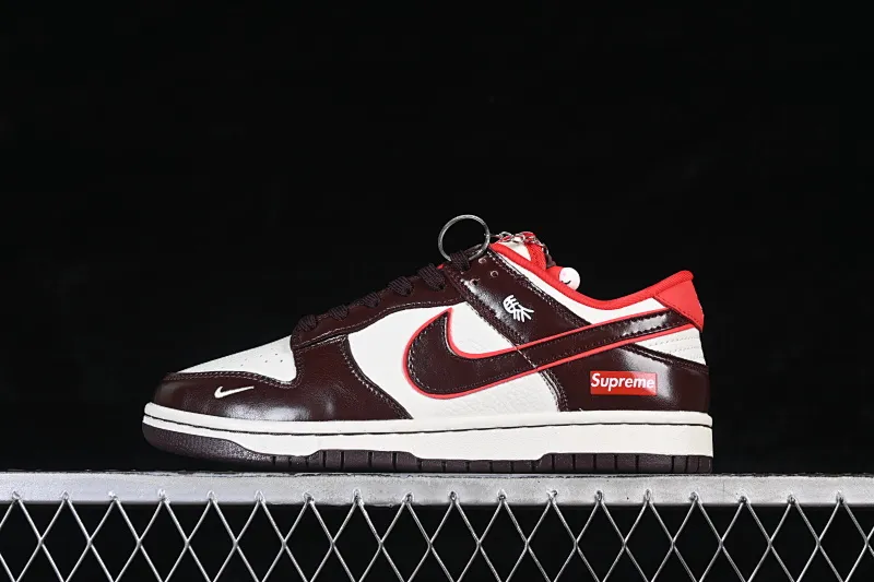 All categories Nk SB Dunk Series Nk SB Dunk Low High-end customized low-top sneakers Nike SB Dunk Low Year of the Horse limited edition Lucky Rice Brown High-end customized low-top casual sneakers NH0601-480